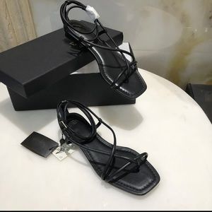 Sandals massimo dutti size 40